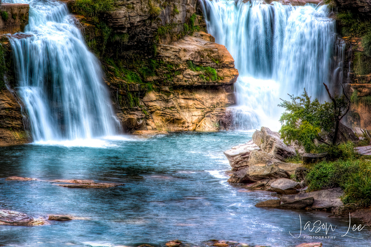 Lundbreck Falls