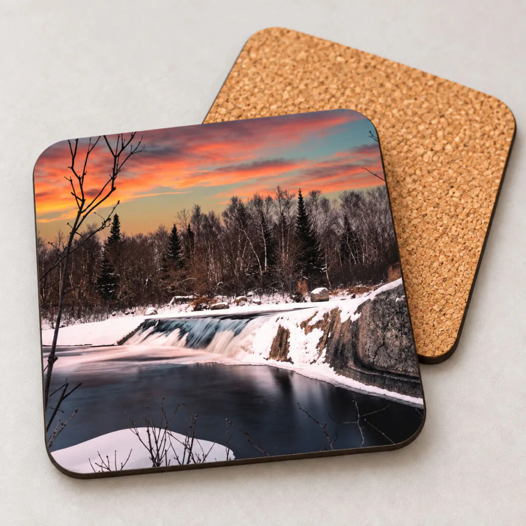 Rainbow Falls – Photo Coaster